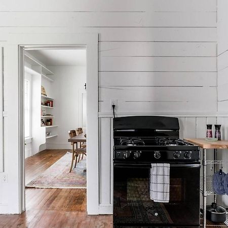 Restored 1930S Uptown Bungalow 2 Min. To Magnolia Waco Exterior foto