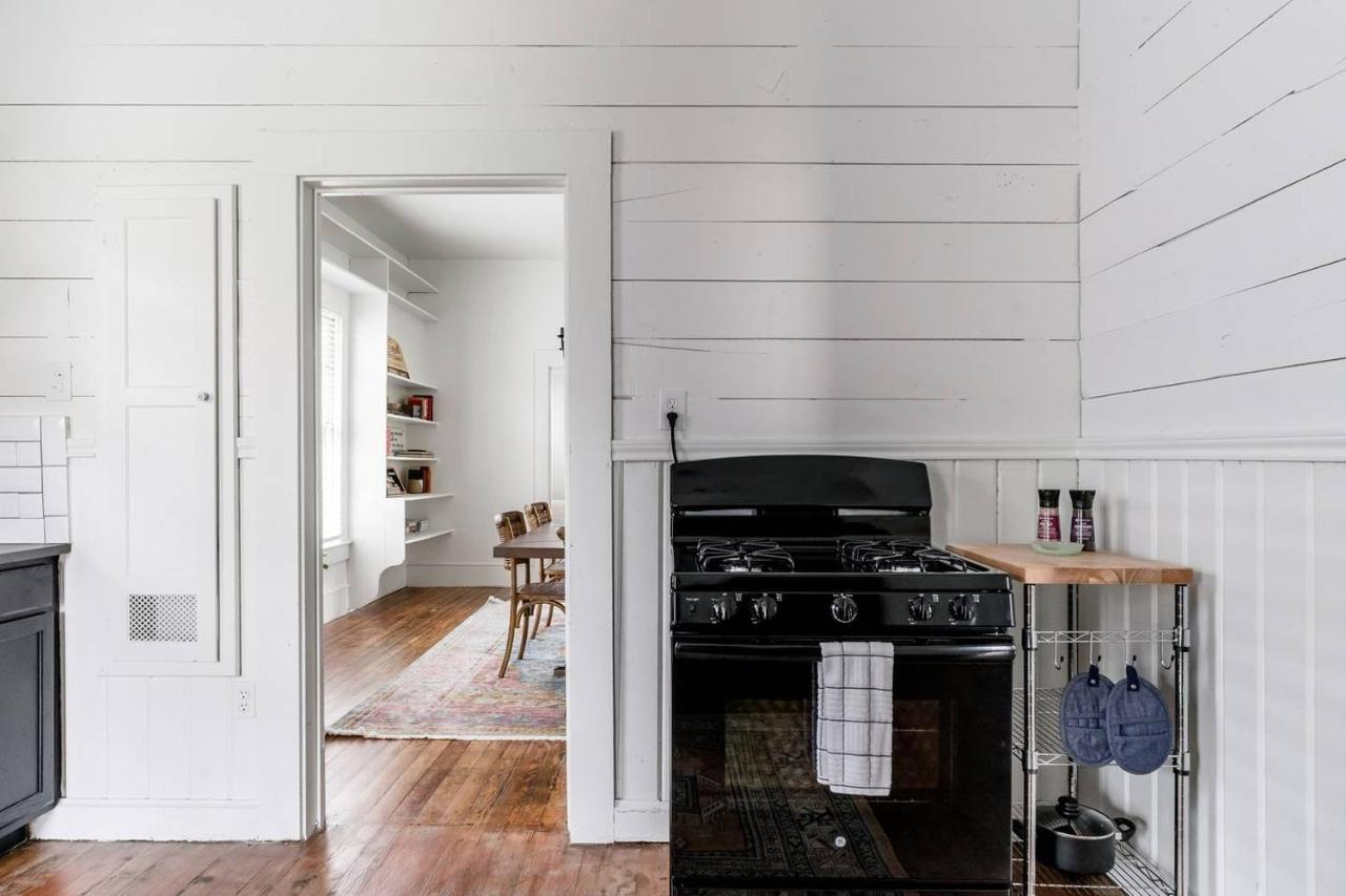 Restored 1930S Uptown Bungalow 2 Min. To Magnolia Waco Exterior foto